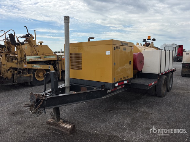 2017 Vermeer LP873 800 gal T/A Hydro Vacuum Excavation Unit