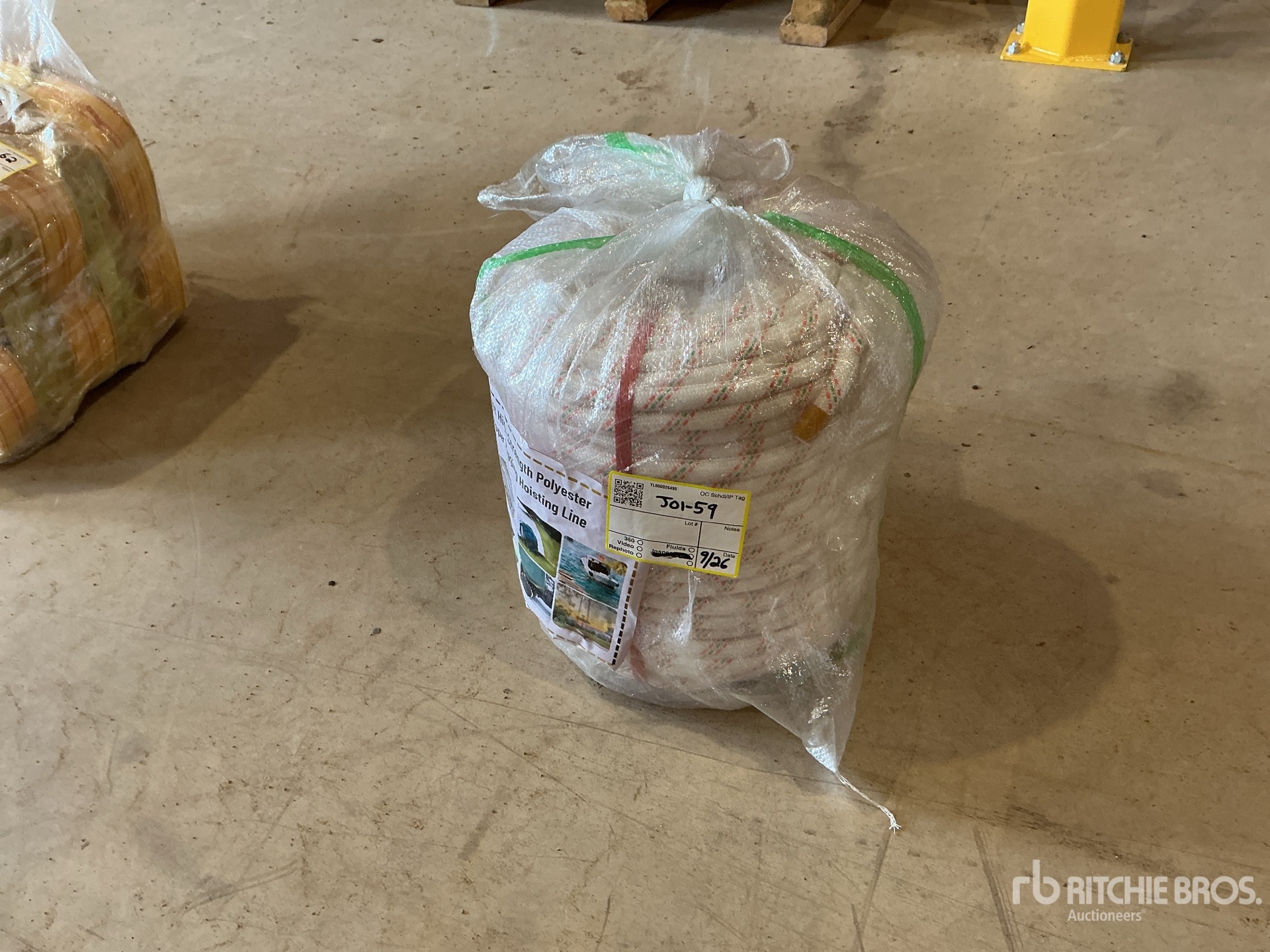 5/8 in x 328 ft High Strength Polyester Arborist Outdoor Rope Rigging Hoisting Line (Unused)