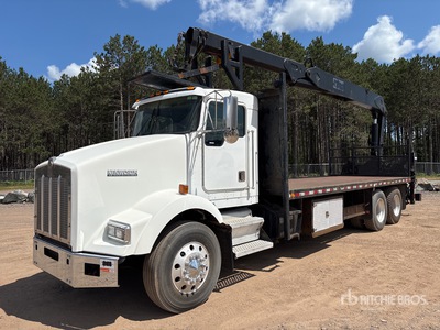 Hiab 2800 kg Knuckle Boom on 2000 Kenworth T800 6x4 Boom Truck