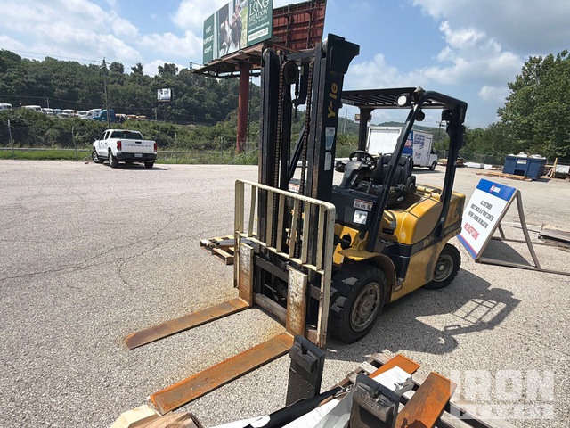 2015 Yale GDP080VX 8000 lb Cushion Tire Forklift