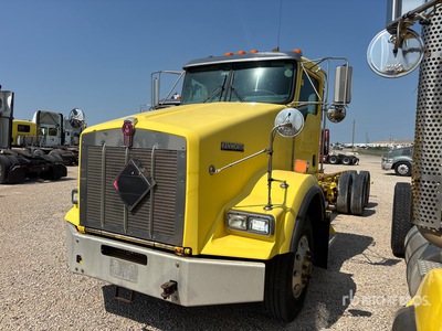 2010 Kenworth T800 6x4 Cab and Chassis (Inoperable)