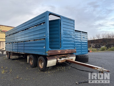 2001 Total Transport 4AFT Quad/A Drawbar Remorque pour bétail