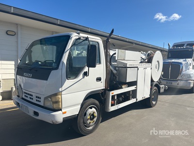 2006 Isuzu NQR Vakuumtankwägen