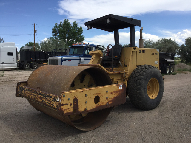 Cat CS-563 Vibratory Single Drum Compactor