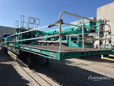 2008 Barker 13.7 m Tri/A Extendable Step Deck Trailer