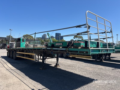 1994 Barker 13.7 m Tri/A フラットベッドトレーラー