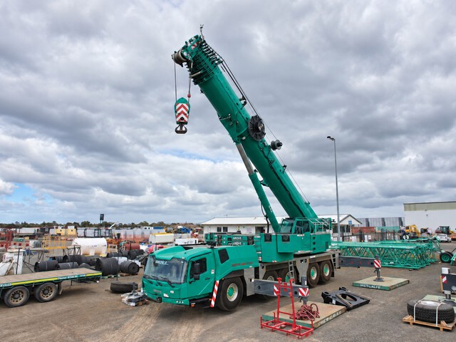 2022 Grove GMK5250XL-1 250 ton 10x6x10 All Terrain Crane