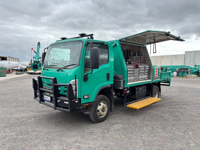 2023 Isuzu NPS75 4x4 Service Truck