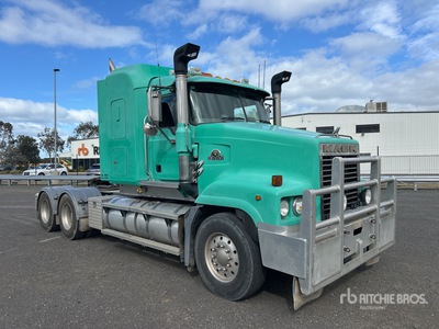 2007 Mack CLS688RS Trident 6x4 تراكتور شاحنة كابينة النوم (ثنائية المحور)