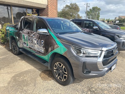 2023 Toyota Hilux SR5 4x4 Dual Cab Pickup