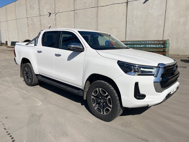 2023 Toyota Hilux SR5 4x4 Dual Cab Ute
