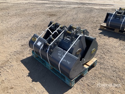 Quantity of (5) Strickland エクスカベーター用バケット - Fits Kubota KX61 (Unused)