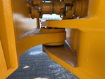 Chassis with Clavijas centrales de articulación