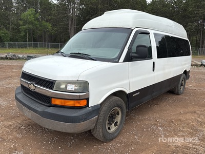 2004 Chevrolet Express 3500 Cargo Van