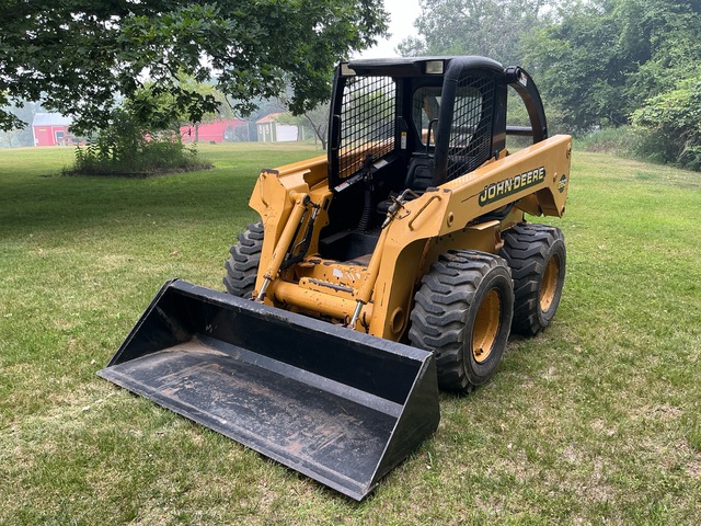 2000 John Deere 260 Skid Steer Loader