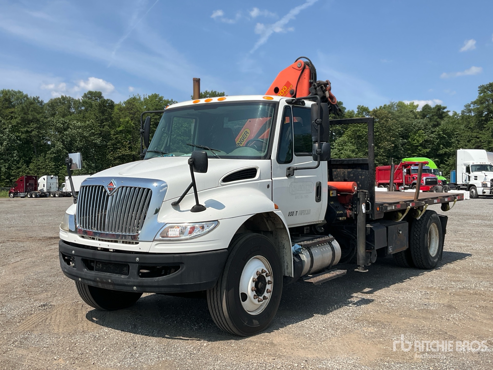 2014 Palfinger PK12000 14970 lb Knuckle Boom on 2015 International 4300 4x2 Boom Truck