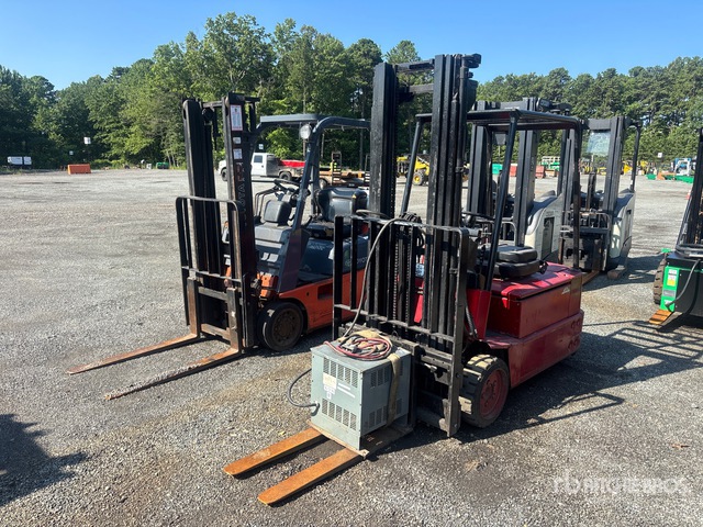 Linde B-30-TE/S 2520 lb Electric Forklift