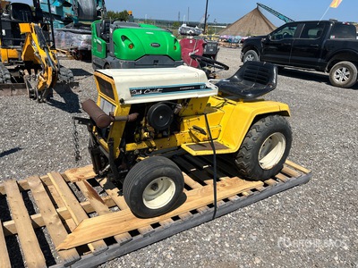 International Cub Cadet 127 2WD Utility Tractor (Inoperable)