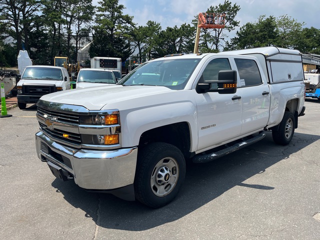 2018 Chevrolet Silverado 2500 HD 4x4 Crew Cab Pickup