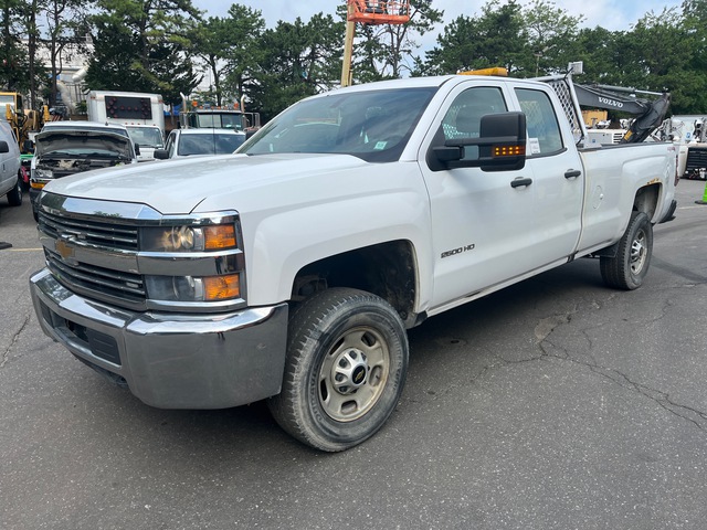 2016 Chevrolet Silverado 2500HD 4x4 Crew Cab Pickup