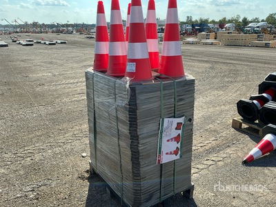 Quantity of (250) 2026 KJ K2250 28 in Cônes d'autoroute (Unused)