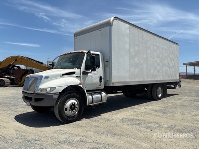 2021 International MV607 4x2 Camion fourgon