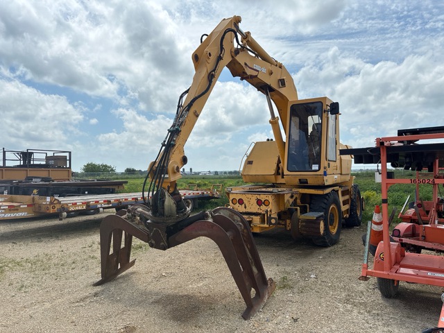 2003 Badger 1085R Hi-Rail Wheel Material Handler 2003 Badger 1085R Hi-Rail Wheel Material Handler
