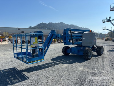 2014 Genie Z-45/25J 4WD Diesel Articulating Boom Lift