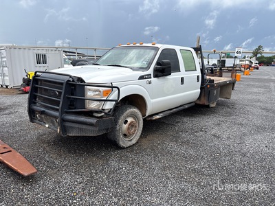 2015 Ford F-350 XL 4x4 Crew Cab Flatbed Truck (Inoperable)