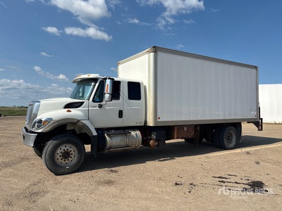 2015 Internatonal 7400 4x4 Van Truck