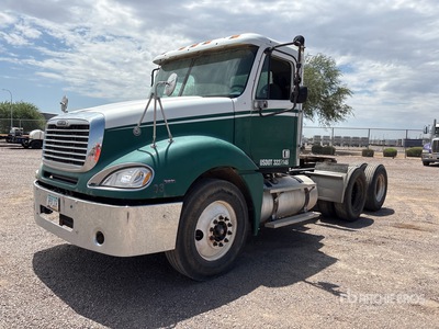 2007 Freightliner Columbia 120 6x4 トラックトラクター（T/A）