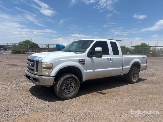 2009 Ford F-250 XLT 4x4 Extended Cab Pickup