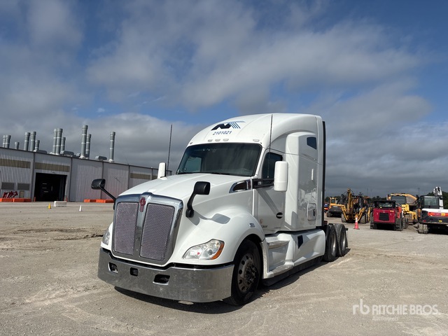 2021 Kenworth T-680 6x4 T/A Sleeper Truck Tractor