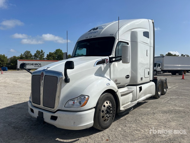 2022 Kenworth T680 6x4 T/A Sleeper Truck Tractor