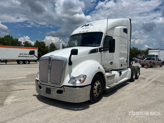 2022 Kenworth T680 6x4 T/A Sleeper Truck Tractor