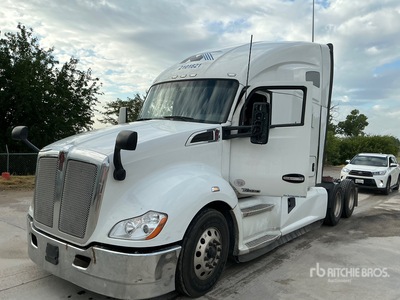 2022 Kenworth T680 Ciągnik siodłowy T/A z kabiną sypialną