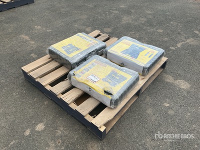 Quantity of (3) 2026 Powertek PT1800 Cordless Grease Guns Varios, herramientas manuales (Unused)