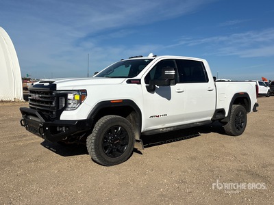 2022 GMC Sierra 3500HD AT4 4x4 Crew Cab Pick-up