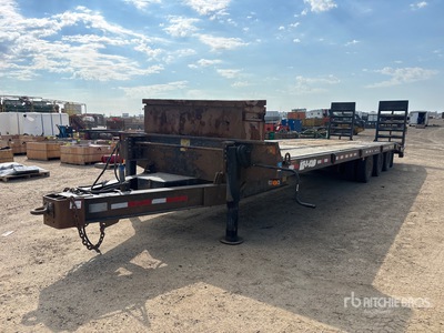 2015 BWS 34 ft Tri/A Tilt Deck Trailer