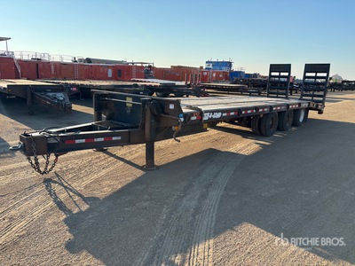 2014 BWS 25ART 30 ft Tri/A Tilt Deck Trailer