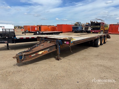 2012 Wrem 32 ft Tri/A Apparatuur aanhangwagen
