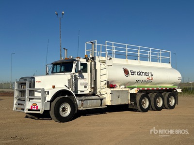 2006 Freightliner FLD120 8x6 Tanker Truck