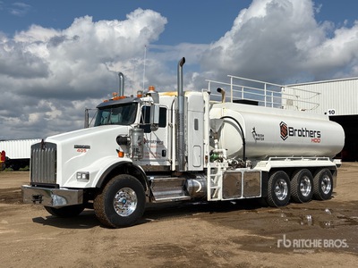 2013 Kenworth T800 22000 L 8x6 Water Truck