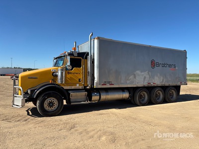2013 Kenworth T800 8x6 Ciężarówka parowa