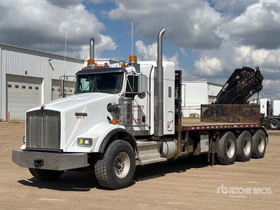 2012 Hiab XS 211 Hiduo 6900 kg Knuckle Boom on 2013 Kenworth T800 8x6 Sleeper Boom Truck