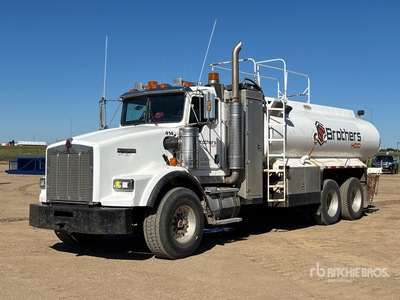 2005 Kenworth T800 16000 L 6x4 Tanker Truck
