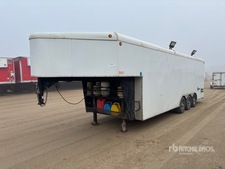 2012 Royal Trailer 24 ft Tri/A Gooseneck Enclosed Trailer