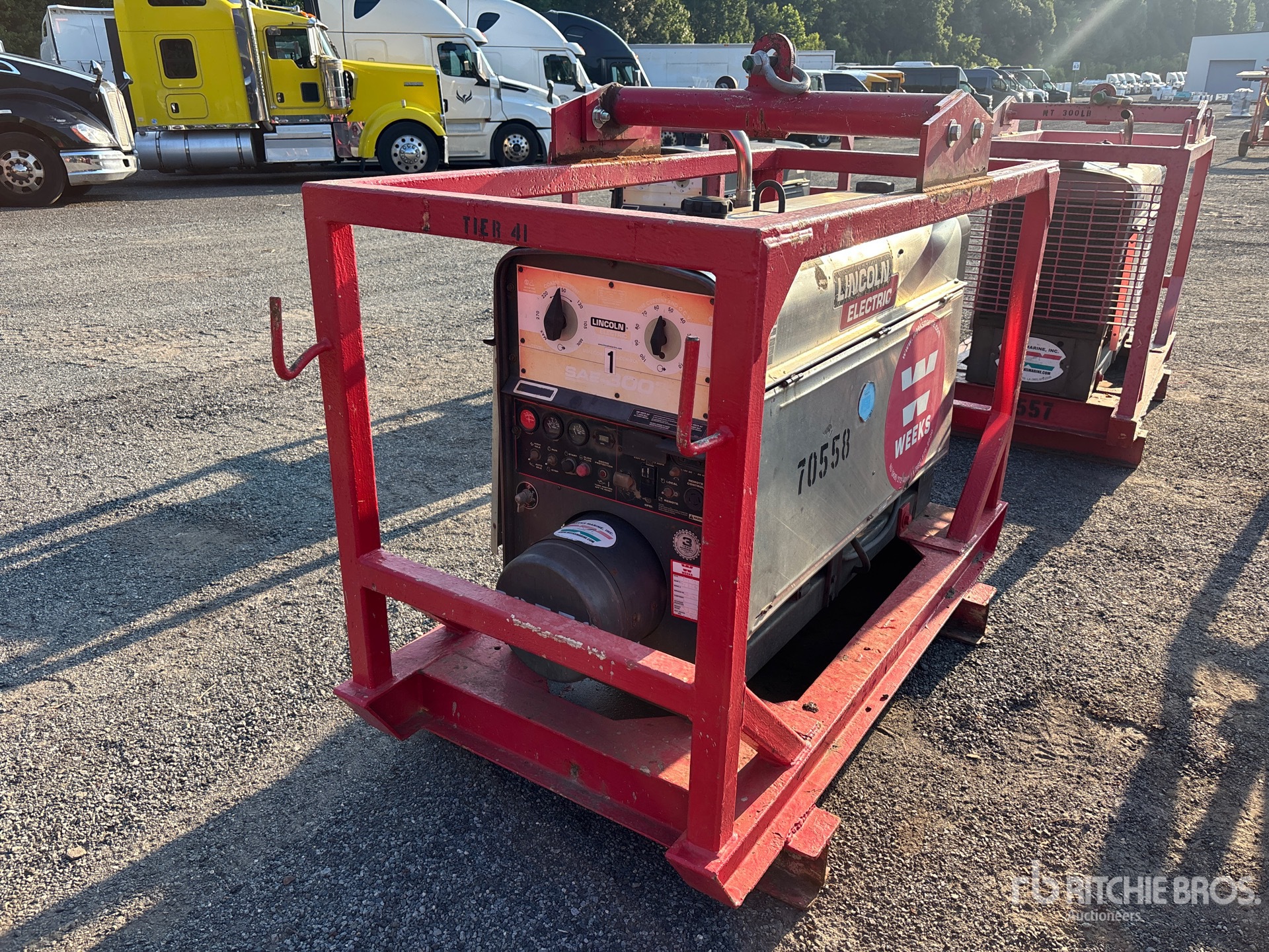 Lincoln 300 A Skid-Mounted Engine Driven Welder