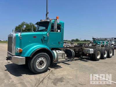 2014 Peterbilt 365 8x6 Fahrgestell