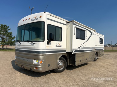 2001 Fleetwood Bounder 37K Motor Home